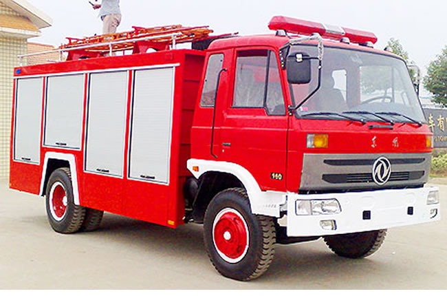 東風(fēng)145單排水罐消防車左側(cè)圖片展示圖