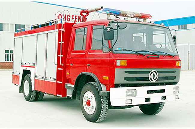 東風(fēng)153泡沫消防車