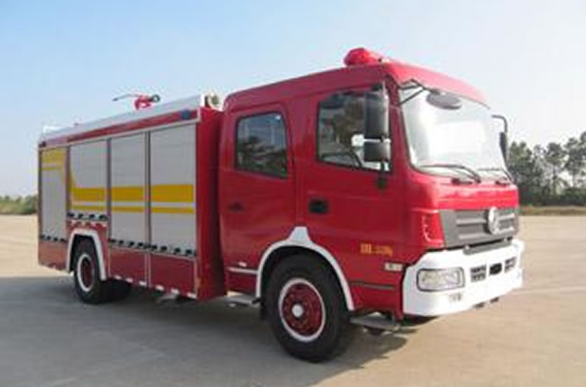 東風(fēng)153單橋6方水罐消防車