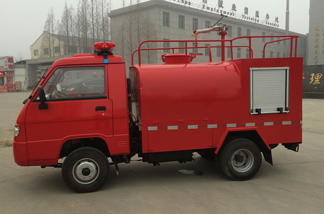 時(shí)代微型單橋消防車(chē)正側(cè)面圖片